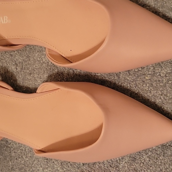 JustFab Flat Pink Shoes 8.5 - Picture 3 of 4